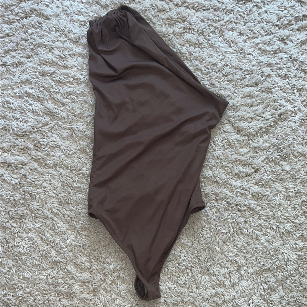 (NEW WITH TAGS)                              Chic Brown One-Shoulder Bodysuit